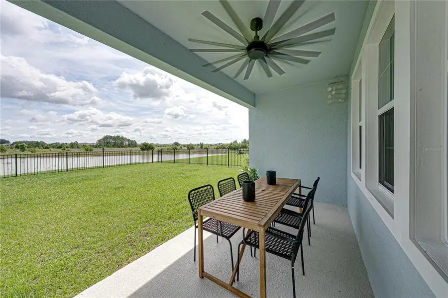 Exterior details and patio area of a home in , San Antonio (Image 29).