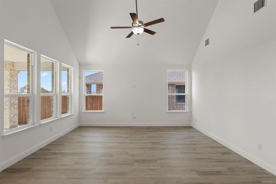 7_08. 510 Front Davis - Family (2)