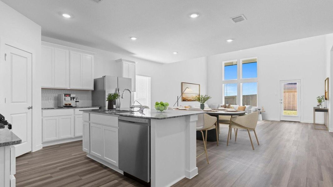 *Options vary. Dimensions approximate. Images/3D tour for illustration only. *Options vary. Dimensions approximate. Images/3D tour for illustration only.