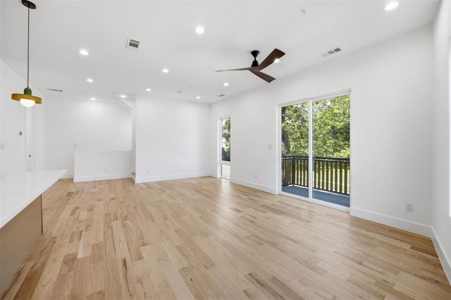 Spacious, unfurnished interior of a new home in , Dallas (Image 25).