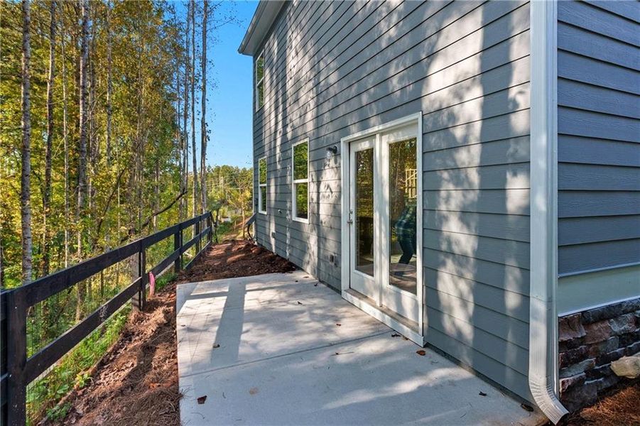 Exterior details and patio area of a home in Castleberry Pointe, Dawsonville (Image 2). Exterior details and patio area of a home in Castleberry Pointe, Dawsonville (Image 2).