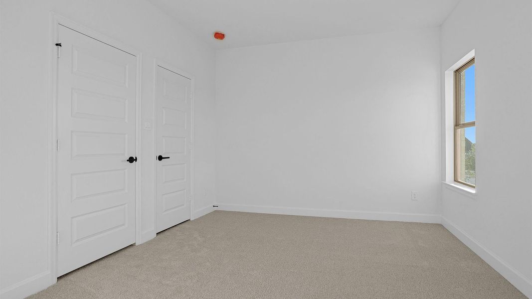 Spacious, unfurnished interior of a new home in Meridiana 80' - Gated, Manvel (Image 6). Spacious, unfurnished interior of a new home in Meridiana 80' - Gated, Manvel (Image 6).