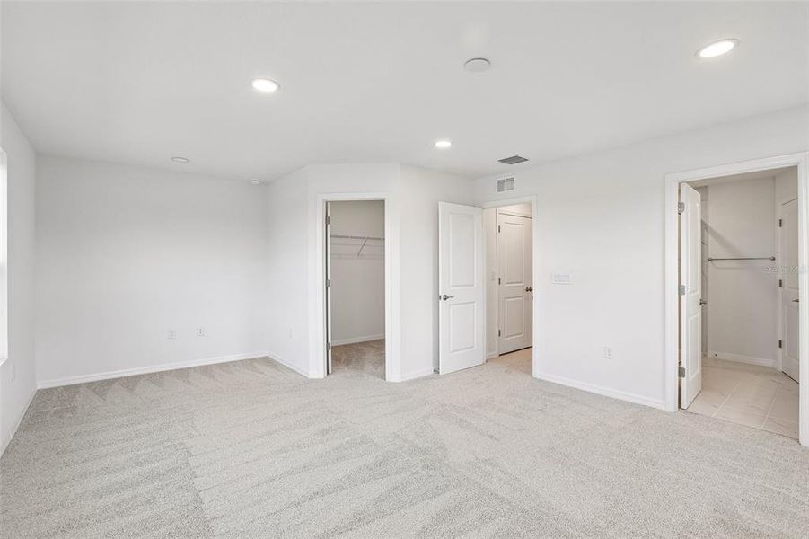 Spacious, unfurnished interior of a new home in Twin Oaks, Zephyrhills (Image 34). Spacious, unfurnished interior of a new home in Twin Oaks, Zephyrhills (Image 34).