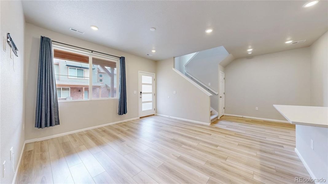 Spacious, unfurnished interior of a new home in , Broomfield (Image 13).