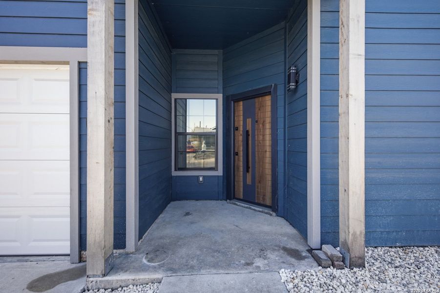 Exterior details and patio area of a home in , San Antonio (Image 3).