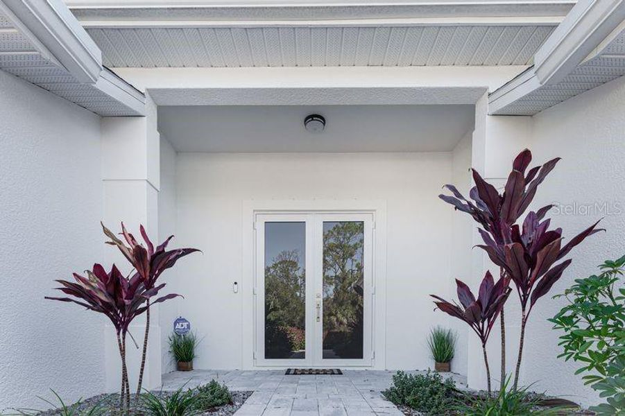 Exterior details and patio area of a home in , Port Charlotte (Image 21).