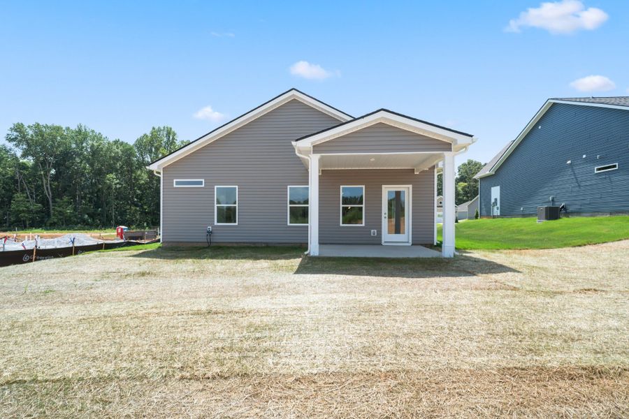 Exterior details and patio area of a home in Jackson Hills, Clarksville (Image 21).