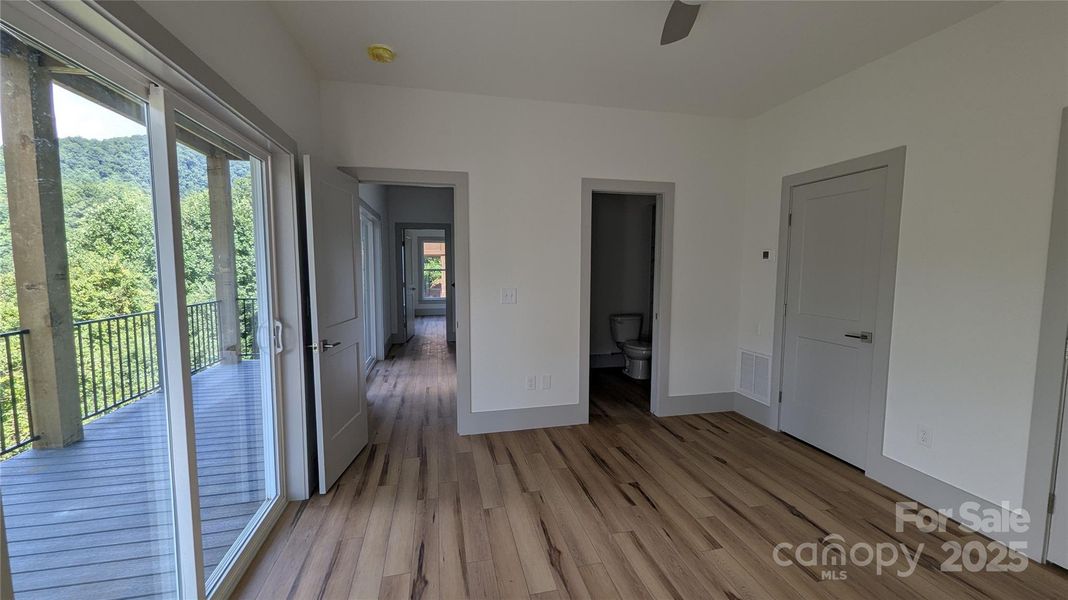 Spacious, unfurnished interior of a new home in , Waynesville (Image 6).
