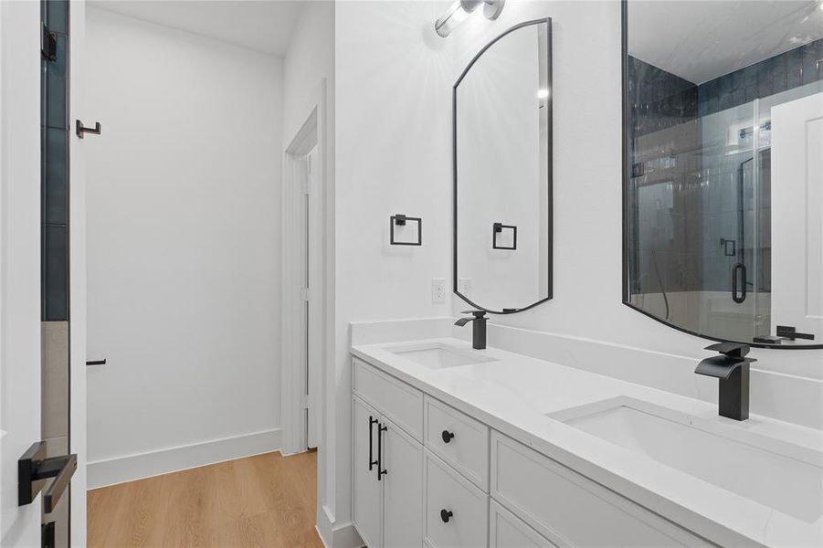 Furnished interior view inside a new home in , Dallas (Image 9).