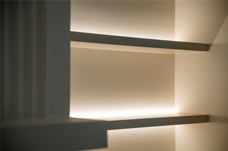 Close-up of interior finishes inside a home in Blue Heron Walk, Atlanta (Image 31).