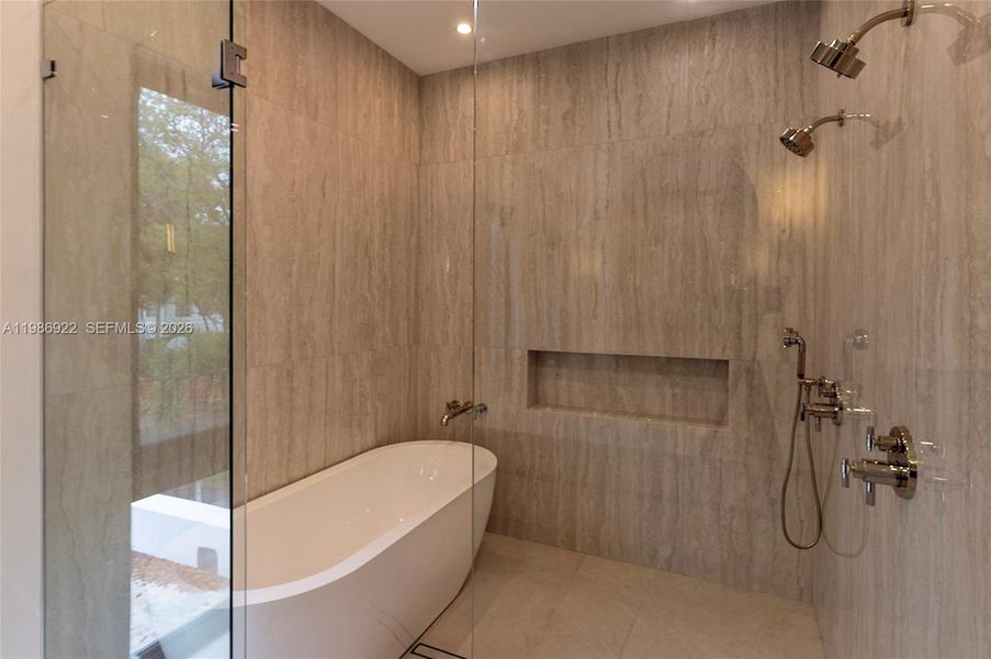 Furnished interior view inside a new home in , Coral Gables (Image 7).