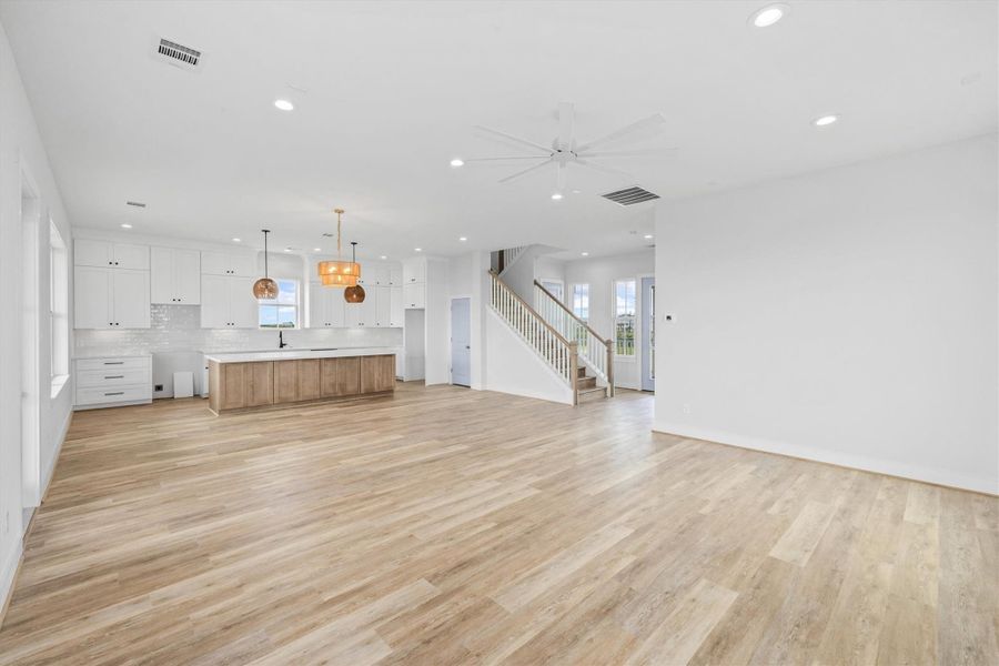 Image 30 of a home in .