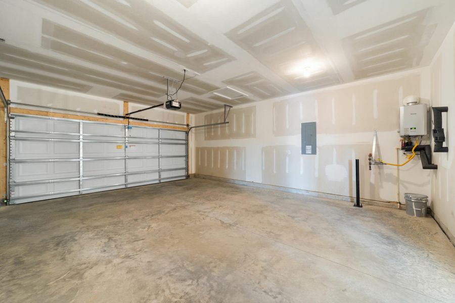 Image 48 of a home in Monterra.