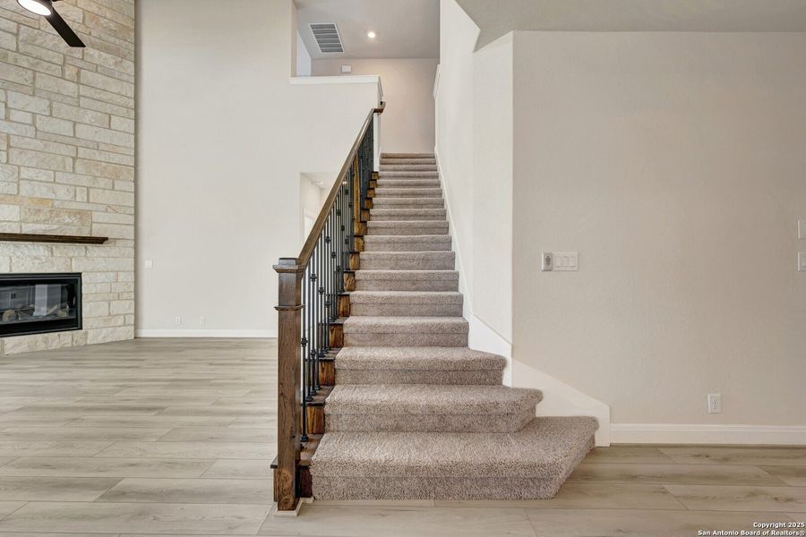 Spacious, unfurnished interior of a new home in The Crossvine 55’, Schertz (Image 18).