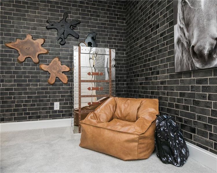 Exterior details and patio area of a home in Hellen Valley, Braselton (Image 3).