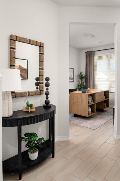 Furnished interior view inside a new home in Paseos Del Este, Horizon City (Image 12). Furnished interior view inside a new home in Paseos Del Este, Horizon City (Image 12).