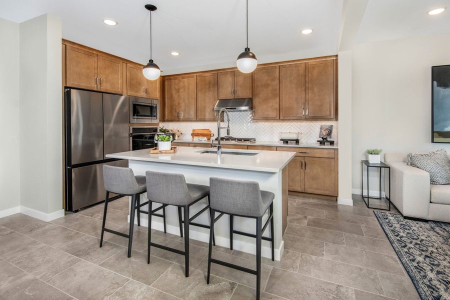 Gourmet Kitchen | Verna | Valencia at Citrus Park | New Homes in Goodyear, AZ | Landsea Homes