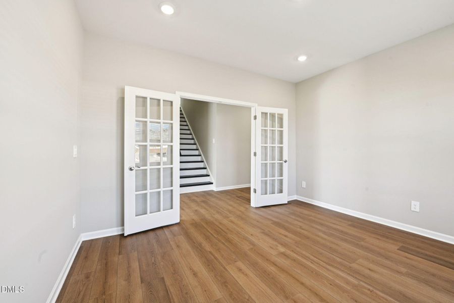 17-web-or-mls-Raleigh - Watkins Glen- 40