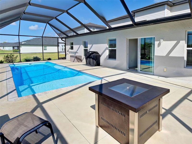 Exterior details and patio area of a home in , North Fort Myers (Image 28).