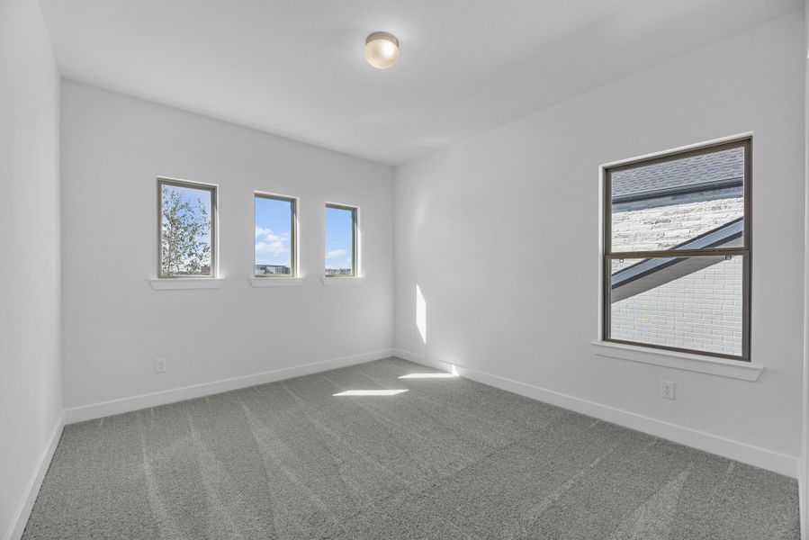 Spacious, unfurnished interior of a new home in Meridiana, Manvel (Image 20).