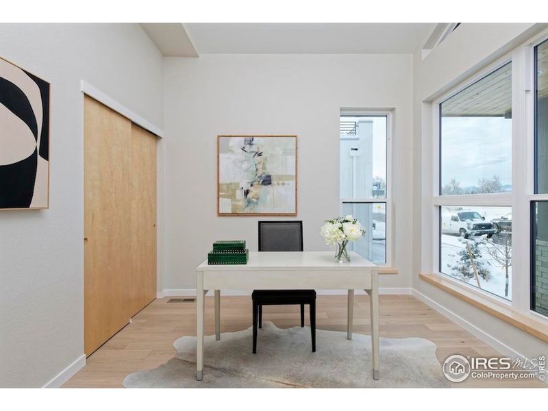 Furnished interior view inside a new home in Northstar, Longmont (Image 25).