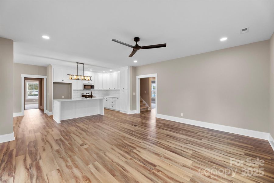 Spacious, unfurnished interior of a new home in , Kings Mountain (Image 38). Spacious, unfurnished interior of a new home in , Kings Mountain (Image 38).