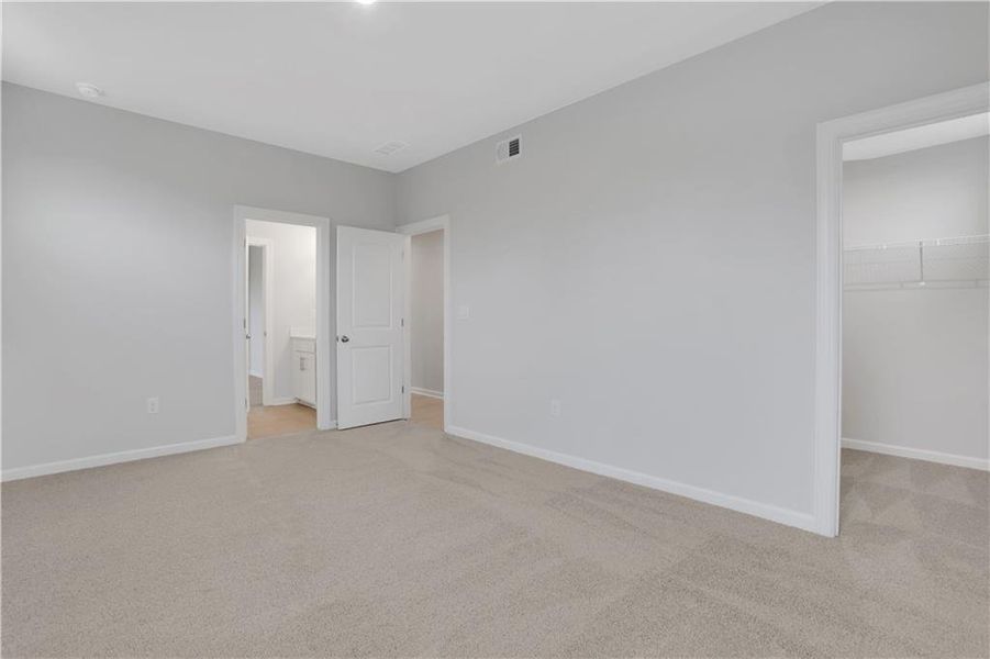 Spacious, unfurnished interior of a new home in Acacia, Cumming (Image 39).