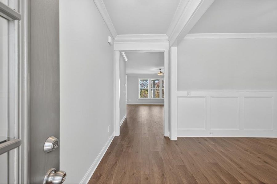 Spacious, unfurnished interior of a new home in Hemingway, Flowery Branch (Image 27).