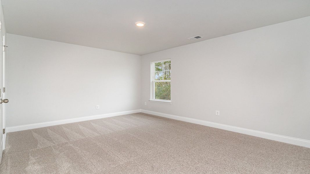 Spacious, unfurnished interior of a new home in Eden Springs, Longs (Image 23).