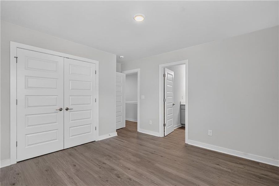 Spacious, unfurnished interior of a new home in The Cottages at East Lanier, Fayetteville (Image 15).