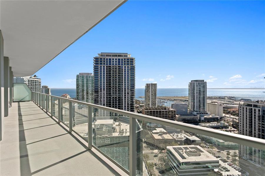 Condo located in St. Petersburg, FL showcasing its design and architecture (Image 34). Condo located in St. Petersburg, FL showcasing its design and architecture (Image 34).