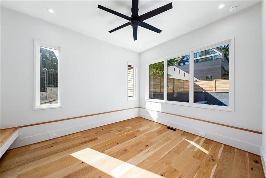 Spacious, unfurnished interior of a new home in , Atlanta (Image 23).