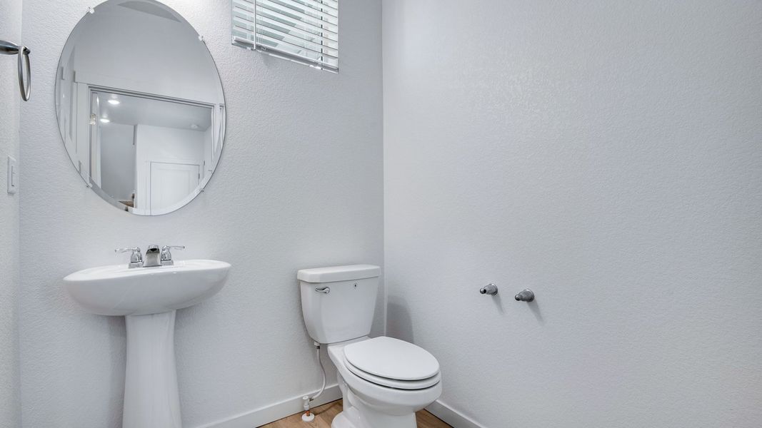 Furnished interior view inside a new home in Settlers Crossing, Commerce City (Image 6). Furnished interior view inside a new home in Settlers Crossing, Commerce City (Image 6).