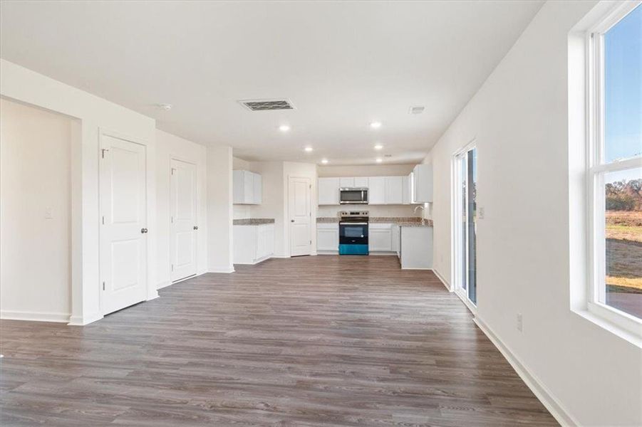 Spacious, unfurnished interior of a new home in The Ridge at Twin Rivers, Covington (Image 22). Spacious, unfurnished interior of a new home in The Ridge at Twin Rivers, Covington (Image 22).