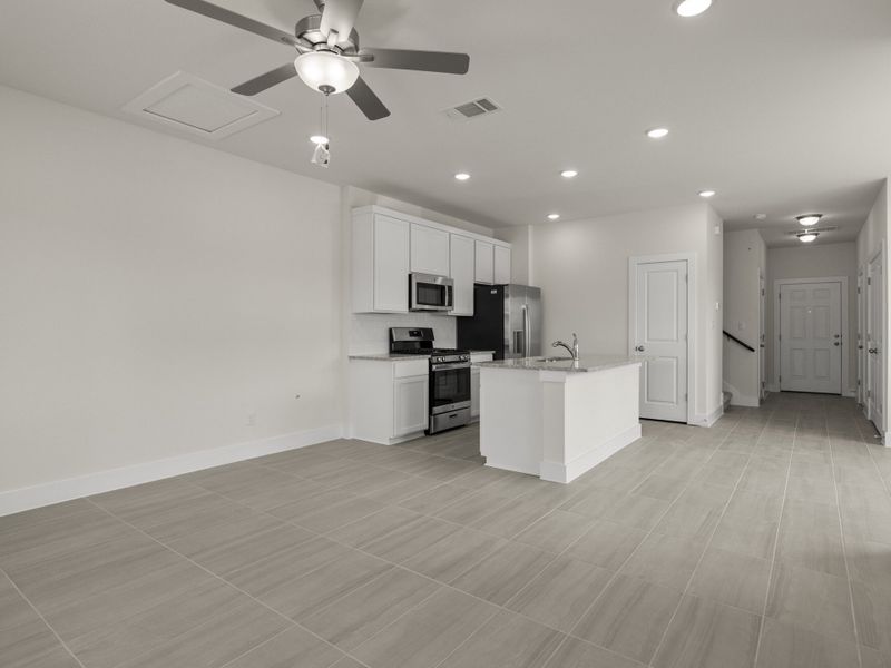 Furnished interior view inside a new home in Saddle Creek Twinhomes, Georgetown (Image 10).