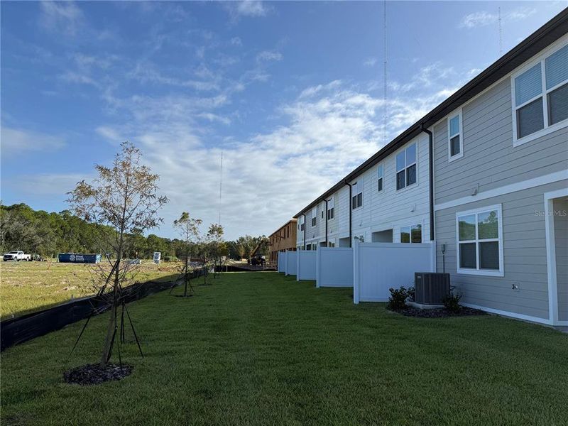 Exterior details and patio area of a home in , Tampa (Image 2).