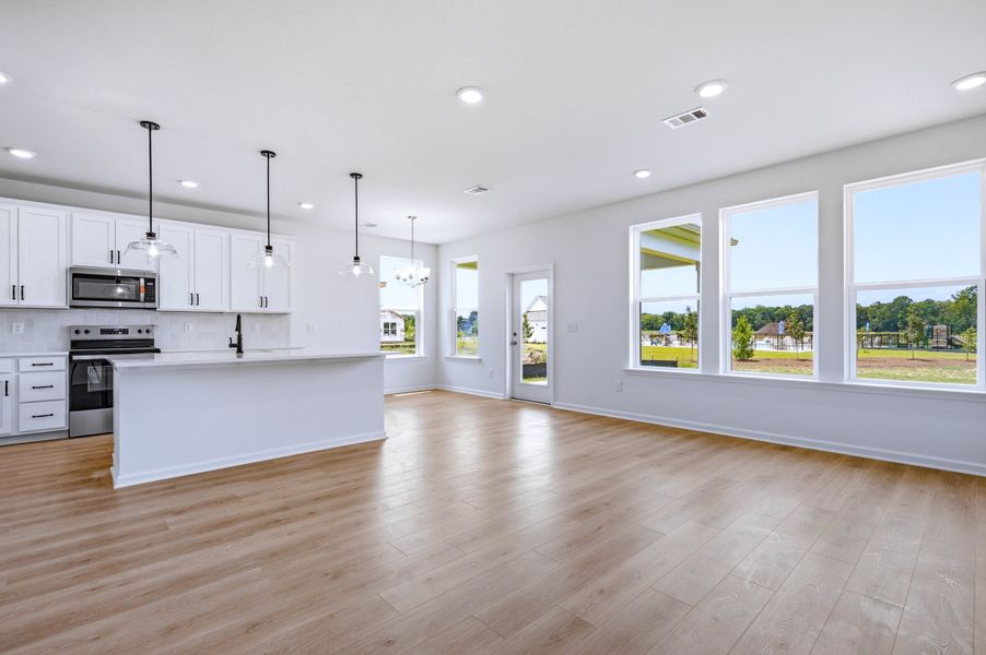 Spacious, unfurnished interior of a new home in Somerset, Myrtle Beach (Image 18). Spacious, unfurnished interior of a new home in Somerset, Myrtle Beach (Image 18).