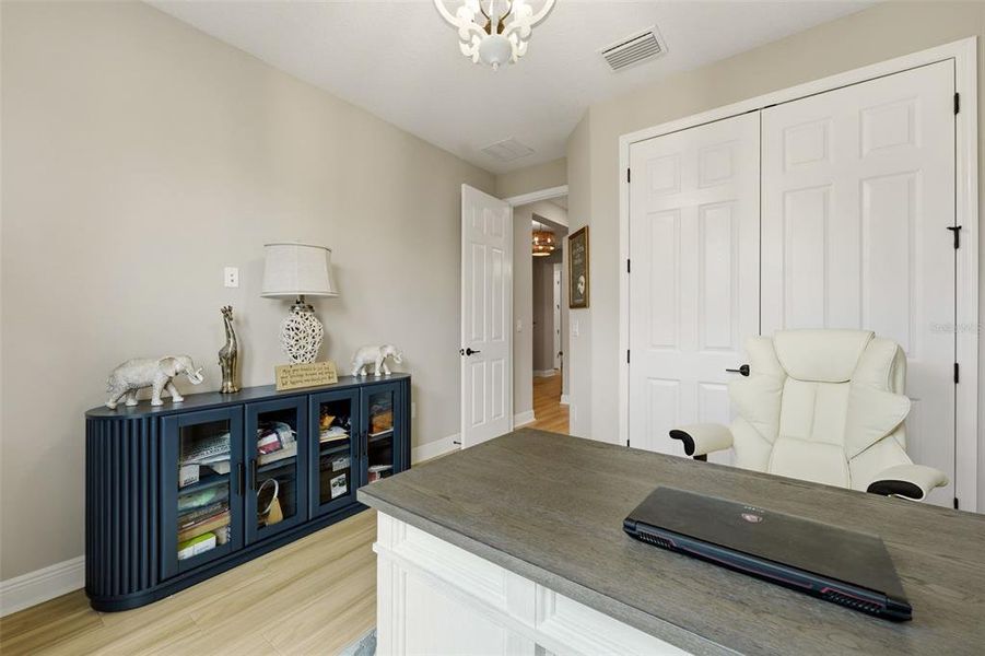Furnished interior view inside a new home in , Bradenton (Image 16).
