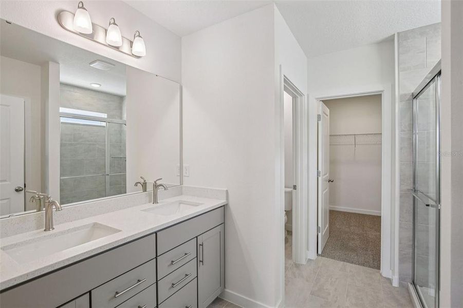 Furnished interior view inside a new home in Willowbrook North, Winter Haven (Image 10).