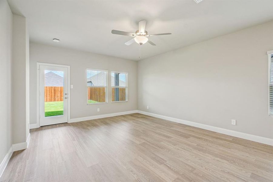 Photo is not of the actual home, but is an inspirational photo of builder’s model home and may depict options, furnishings, and/or decorator features that are not included. Photo is not of the actual home, but is an inspirational photo of builder’s model home and may depict options, furnishings, and/or decorator features that are not included.