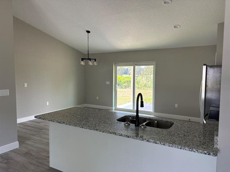 Spacious, unfurnished interior of a new home in , Dunnellon (Image 12).