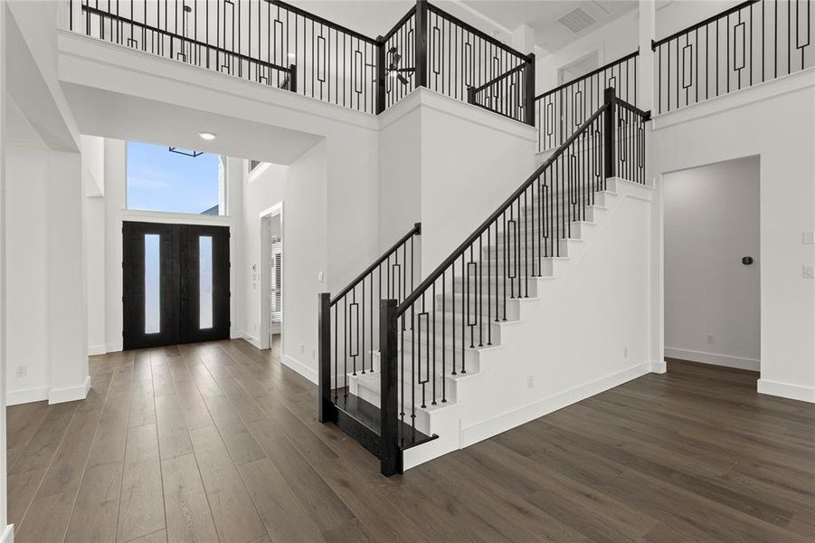 03. 11902 Crystal Springs - Entry