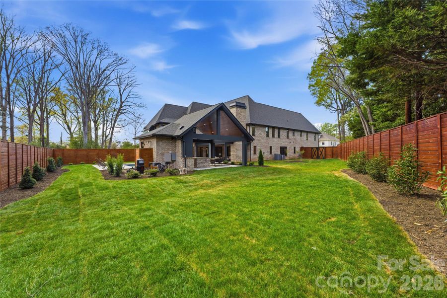 Exterior details and patio area of a home in , Charlotte (Image 4).