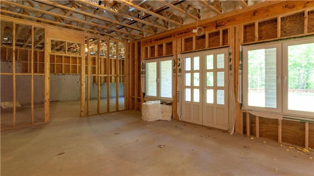 Spacious, unfurnished interior of a new home in , Roswell (Image 49). Spacious, unfurnished interior of a new home in , Roswell (Image 49).