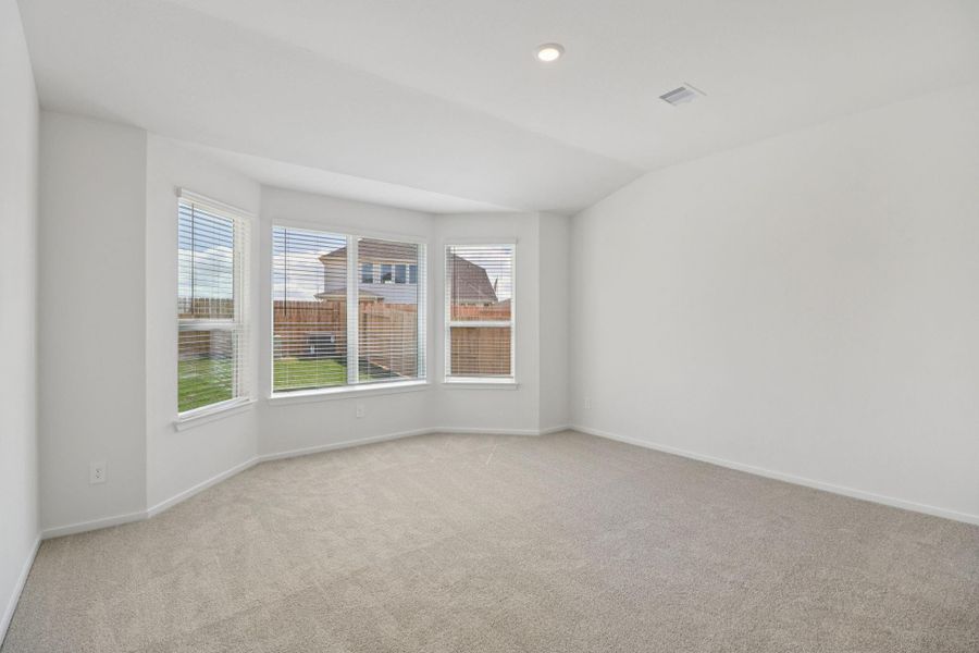 Spacious, unfurnished interior of a new home in Landing Meadows - Premier Series, New Caney (Image 36).