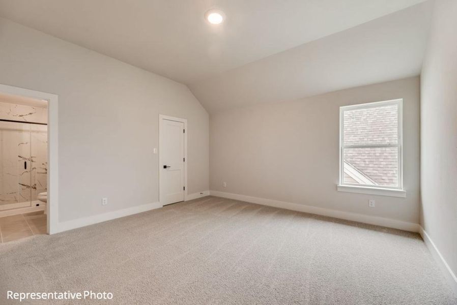 Spacious, unfurnished interior of a new home in Grand Estates of Anna, Anna (Image 17).