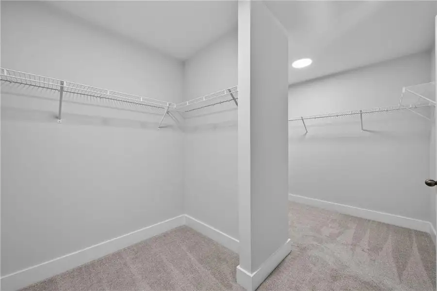 Spacious, unfurnished interior of a new home in , Atlanta (Image 27). Spacious, unfurnished interior of a new home in , Atlanta (Image 27).