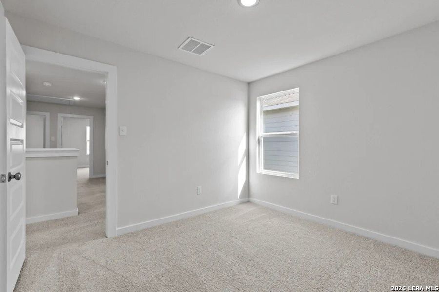 Spacious, unfurnished interior of a new home in Summerlin, San Antonio (Image 11).