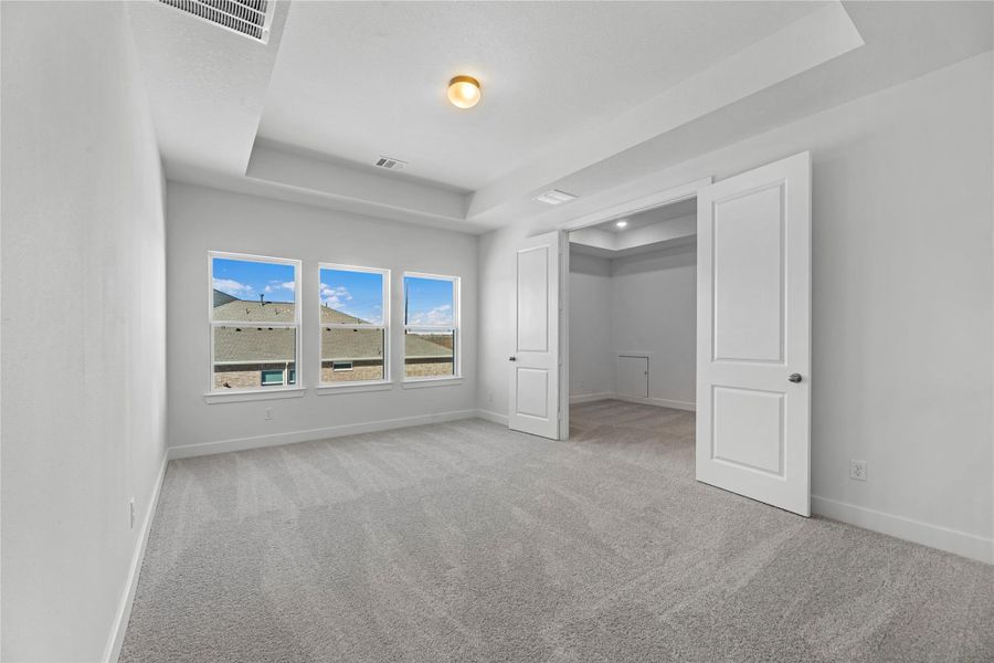 Representative image. Features, specifications, selections and colors may vary.