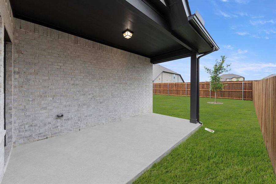 1809 Gleasondale - Patio 1809 Gleasondale - Patio